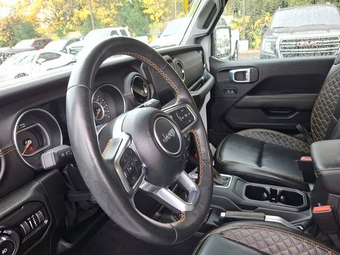 Certified 2021 Jeep Wrangler Unlimited Sahara image 25