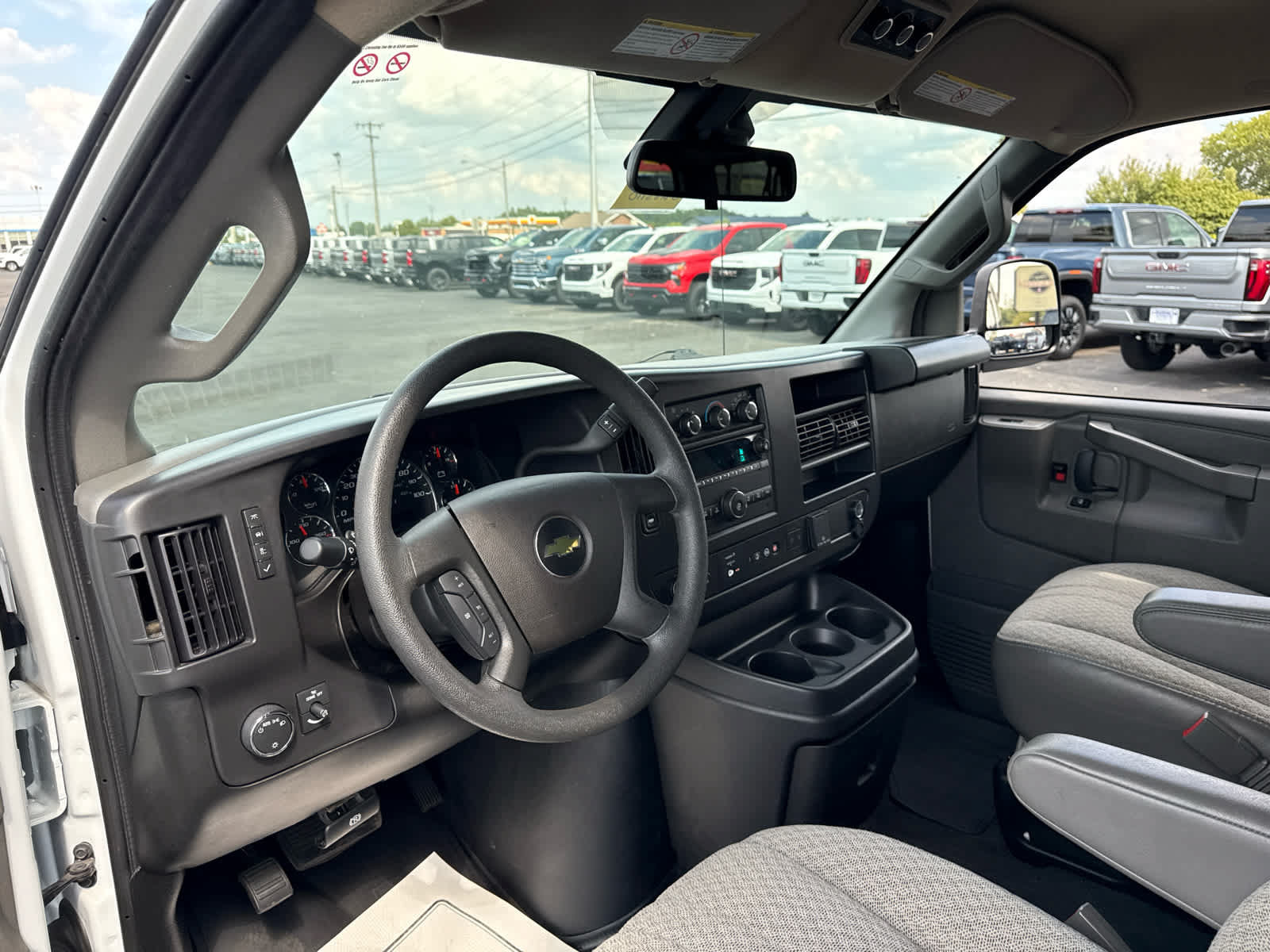 Certified 2024 Chevrolet Express 3500 LT w/ LT Preferred Equipment Group RWD image 12
