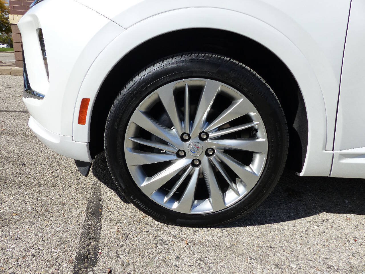 Used 2025 Buick Envision Avenir AWD/4WD image 14