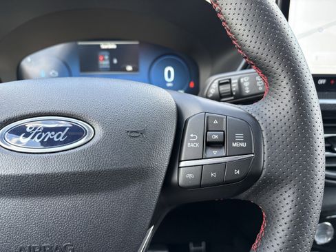Used 2024 Ford Escape ST-Line Elite AWD/4WD image 16