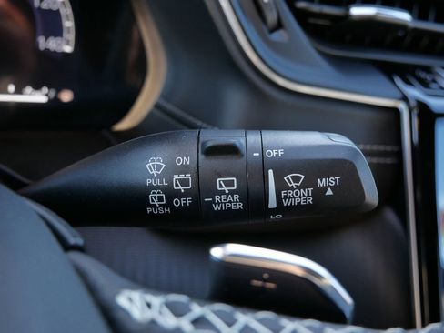 New 2025 Jeep Grand Cherokee Laredo image 29