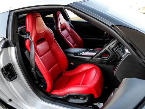 Used 2016 Chevrolet Corvette Z06 image 37