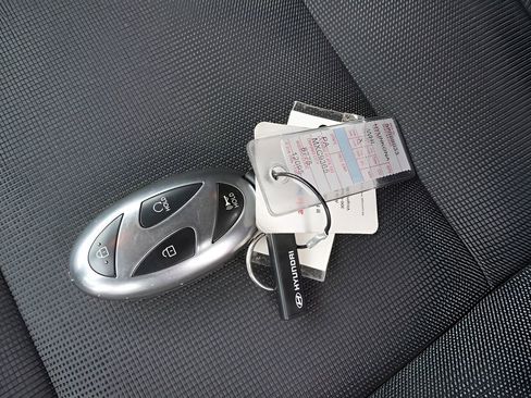Used 2025 Hyundai Kona SEL FWD image 34