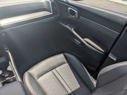 Used 2026 Kia Sorento S w/ S Panoramic Sunroof Package FWD image 17