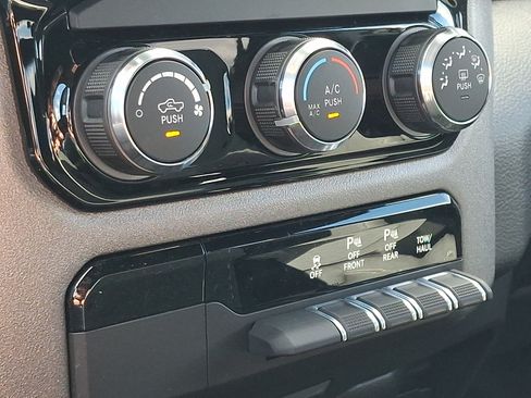 New 2026 RAM 1500 Warlock AWD/4WD image 12