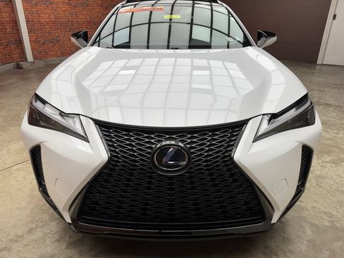 Used 2023 Lexus UX 250h F Sport AWD/4WD image 9