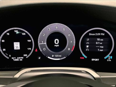 Used 2025 Porsche 911 Carrera image 21