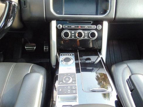 Used 2015 Land Rover Range Rover Supercharged image 25