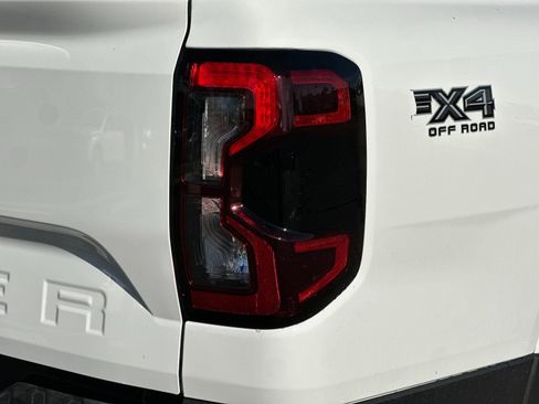 New 2025 Ford Ranger XLT w/ FX4 Off-Road Package AWD/4WD image 32
