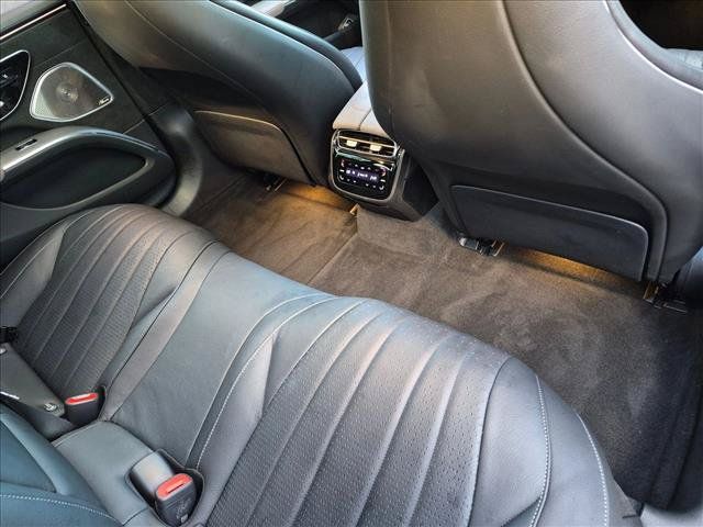 Used 2022 Mercedes-Benz EQS 580 4MATIC Sedan image 20
