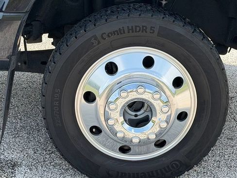 Used 2025 Ford F450 Platinum w/ Platinum Plus Package AWD/4WD image 17