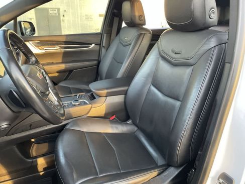 Certified 2024 Cadillac XT5 Premium Luxury w/ LPO, Floor Liner Package image 12