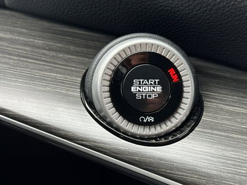 Used 2024 Jeep Wagoneer L Series II w/ Flexible Seating Group image 28