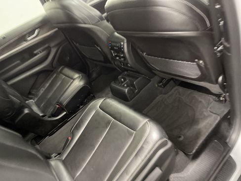 Used 2024 Jeep Grand Cherokee L Limited w/ Luxury Tech Group II AWD/4WD image 22