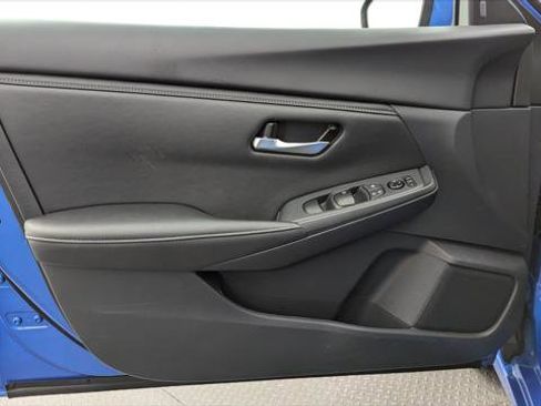 Used 2025 Nissan Sentra SV image 13