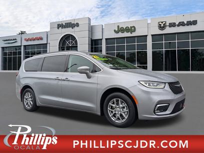 Used 2021 Chrysler Pacifica Touring