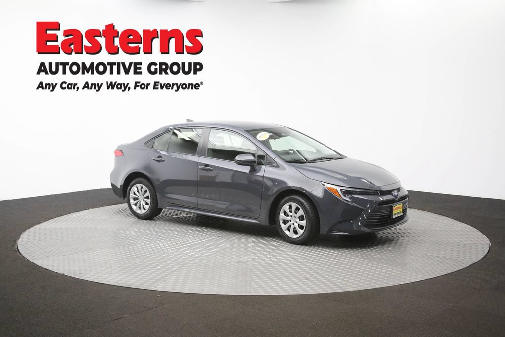 Used 2023 Toyota Corolla LE FWD image 47