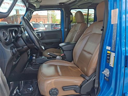 Used 2021 Jeep Gladiator Overland w/ LED Lighting Group image 13
