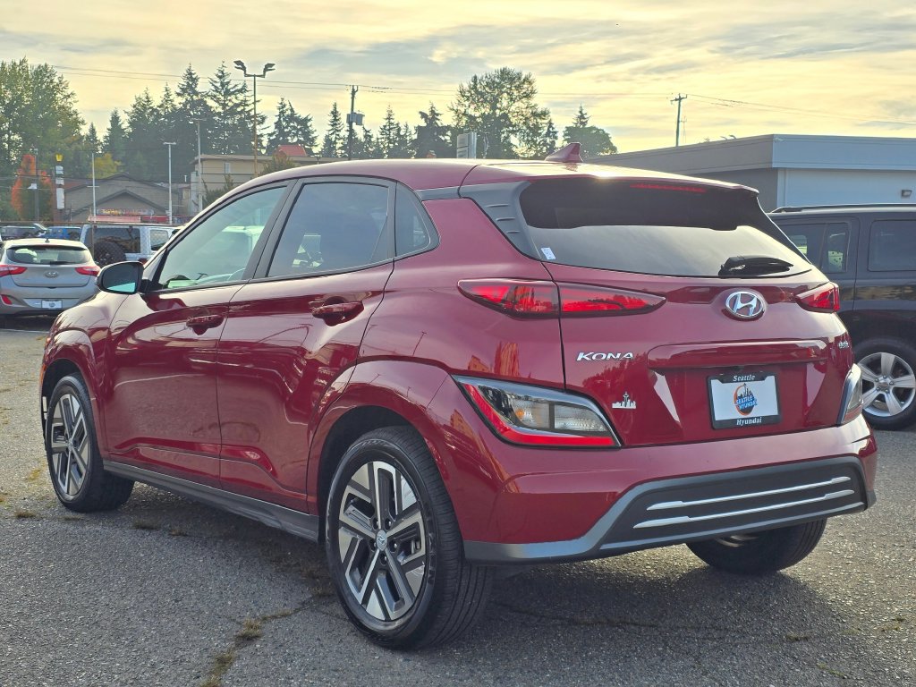 Used 2023 Hyundai Kona SEL FWD image 5