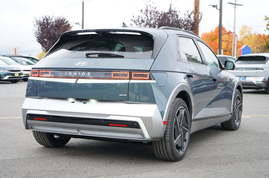 New 2027 Hyundai Ioniq 5 Limited AWD/4WD image 4