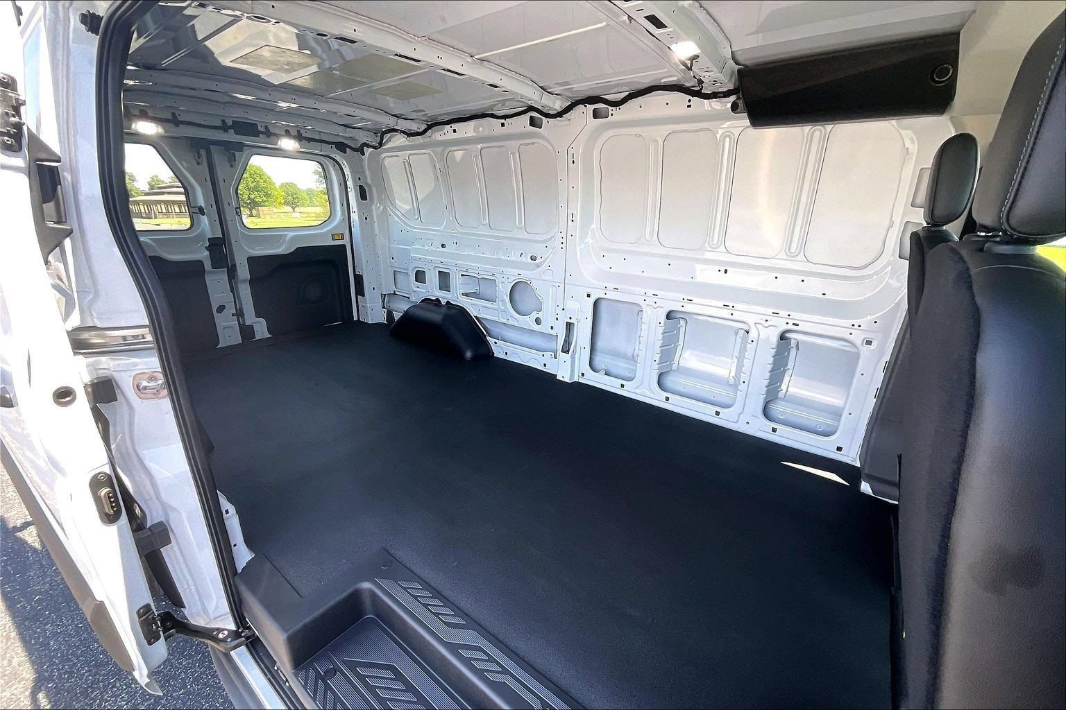 Used 2025 Ford Transit 150 Low Roof RWD image 16