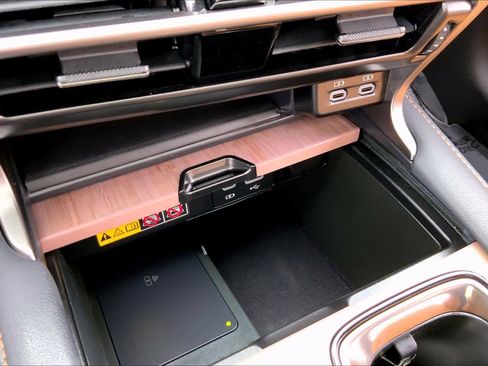 Used 2025 Lexus RX 350h image 34