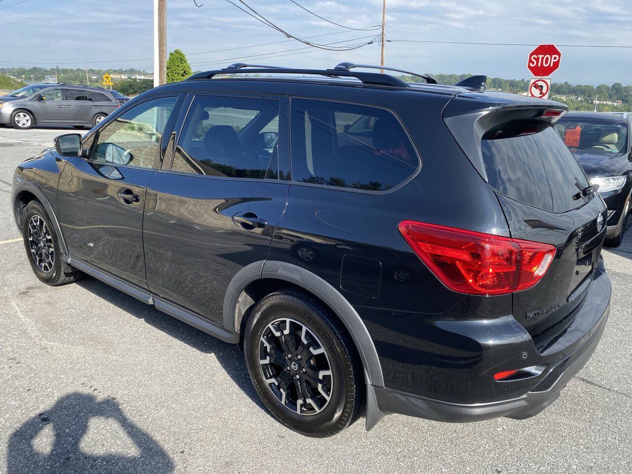 Used 2019 Nissan Pathfinder SV w/ Rock Creek Edition AWD/4WD image 6