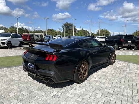 Used 2025 Ford Mustang GT Premium w/ GT Performance Package RWD image 6