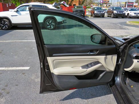 Used 2019 Nissan Altima 2.5 SL image 29