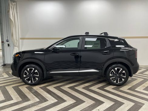 New 2026 Nissan Kicks SV w/ SV Premium Package AWD/4WD image 3