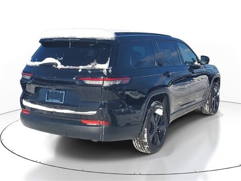 New 2025 Jeep Grand Cherokee L Altitude image 4