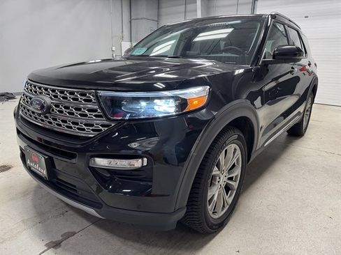 Used 2023 Ford Explorer Limited w/ Limited Technology Package AWD/4WD image 3