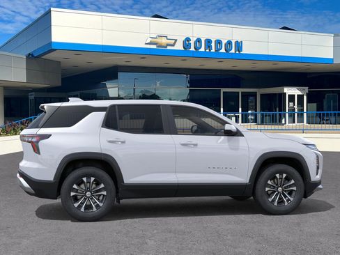 New 2026 Chevrolet Equinox LT w/ Convenience Package II image 5