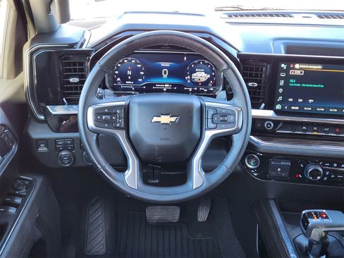 Used 2025 Chevrolet Silverado 1500 LT image 25