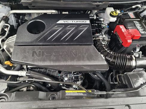 Used 2025 Nissan Rogue SV FWD image 30