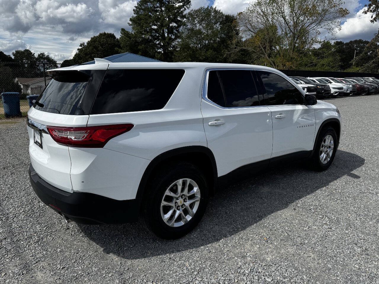 Used 2020 Chevrolet Traverse LS w/ LPO, Floor Liner Package FWD image 7