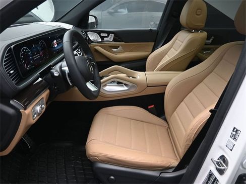 New 2026 Mercedes-Benz GLS 450 4MATIC image 18