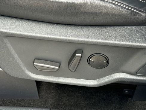 Used 2025 Ford Bronco Outer Banks image 24