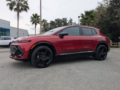 New 2025 Chevrolet Equinox EV RS image 8