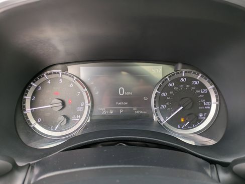 Used 2023 Toyota Highlander XLE image 10