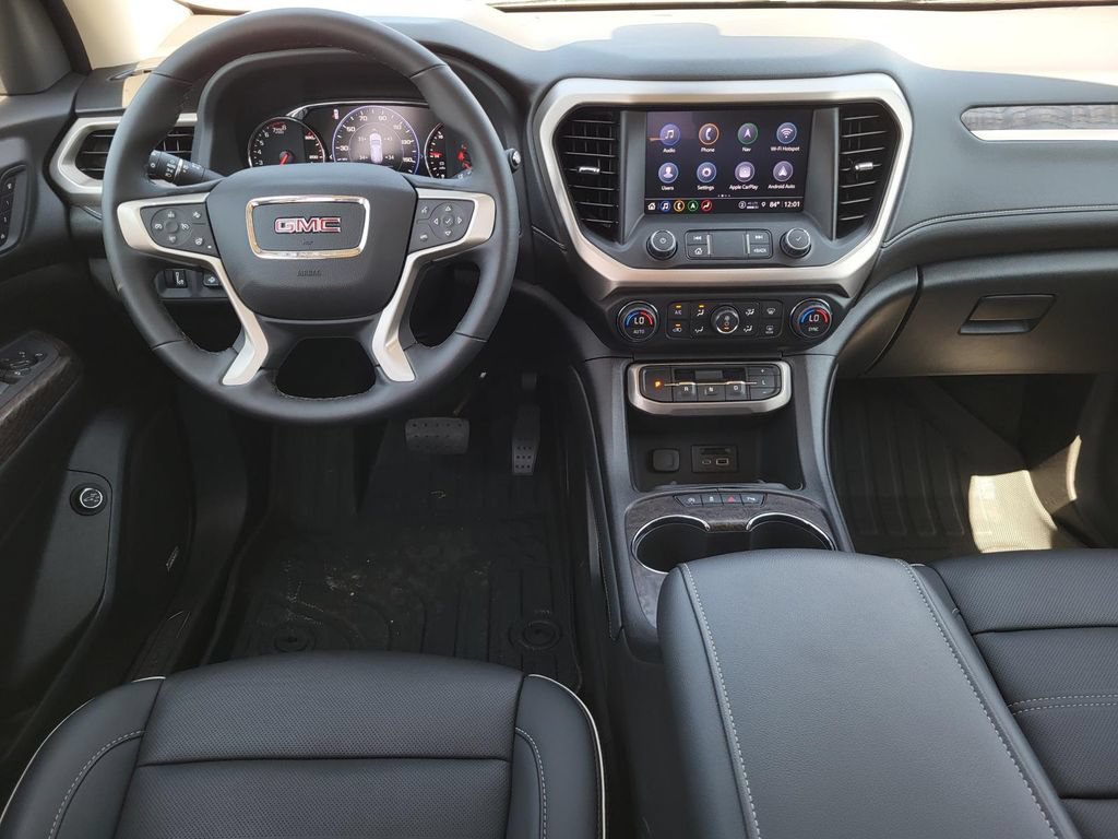 Used 2023 GMC Acadia Denali w/ Trailering Package FWD image 15