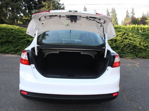 Used 2012 Ford Focus SE FWD image 16