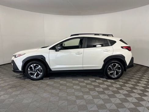 Used 2024 Subaru Crosstrek 2.0i Premium AWD/4WD image 4