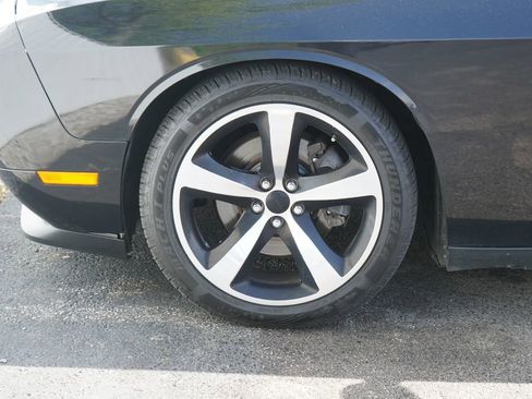 Used 2014 Dodge Challenger R/T RWD image 6