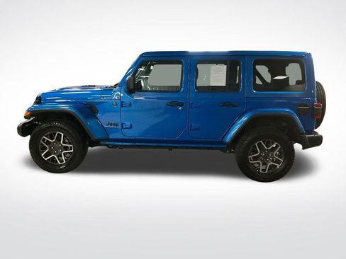 Certified 2025 Jeep Wrangler Unlimited Sahara AWD/4WD image 2
