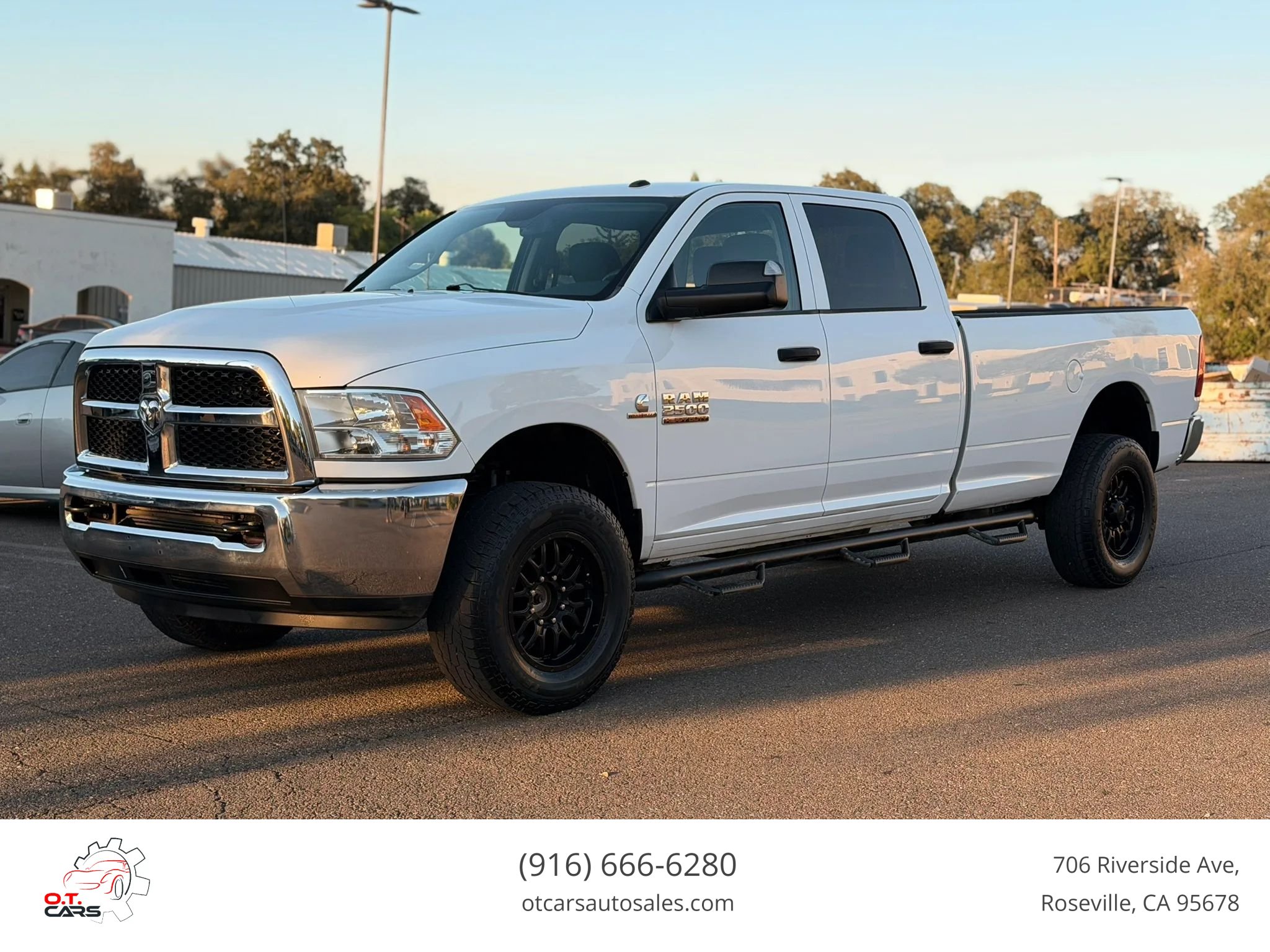 Used 2014 RAM 2500 Tradesman w/ Chrome Appearance Group AWD/4WD image 1