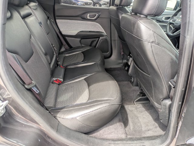 Used 2023 Jeep Compass Latitude AWD/4WD image 26