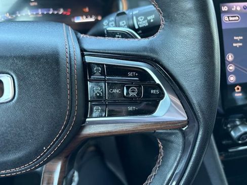 Used 2023 Jeep Grand Cherokee Summit w/ Advanced Protech Group IV AWD/4WD image 13