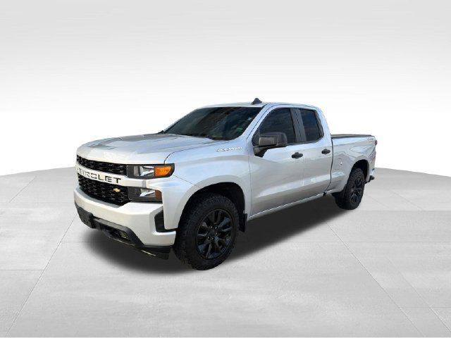 Used 2020 Chevrolet Silverado 1500 Custom w/ Custom Value Package AWD/4WD image 6