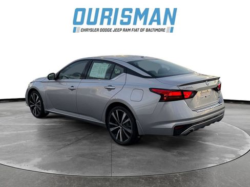 Used 2019 Nissan Altima 2.5 Platinum image 4